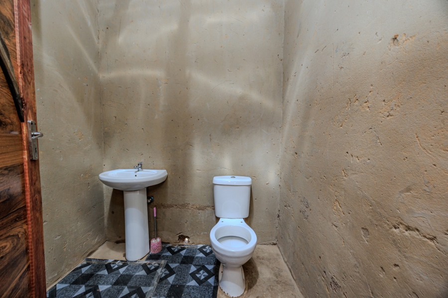 8 Bedroom Property for Sale in Tshepisong Gauteng