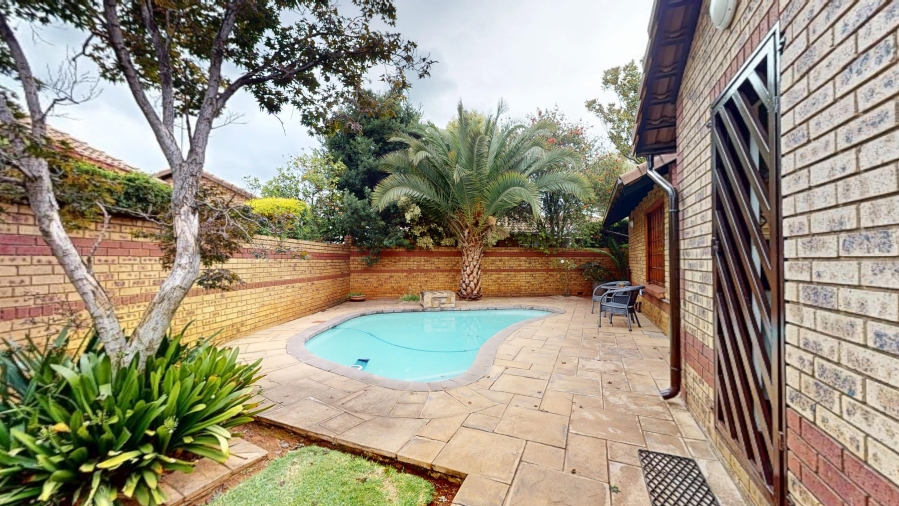 3 Bedroom Property for Sale in Rynfield Gauteng