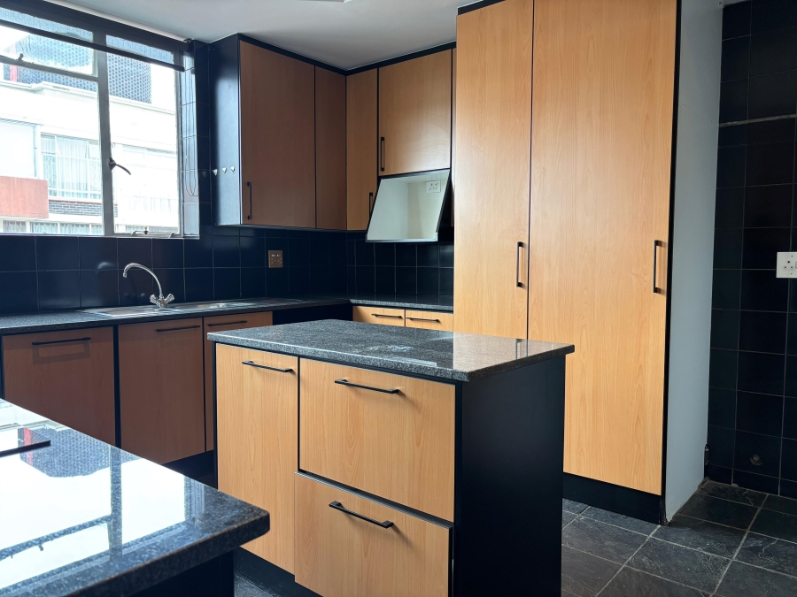 To Let 1 Bedroom Property for Rent in Killarney Gauteng