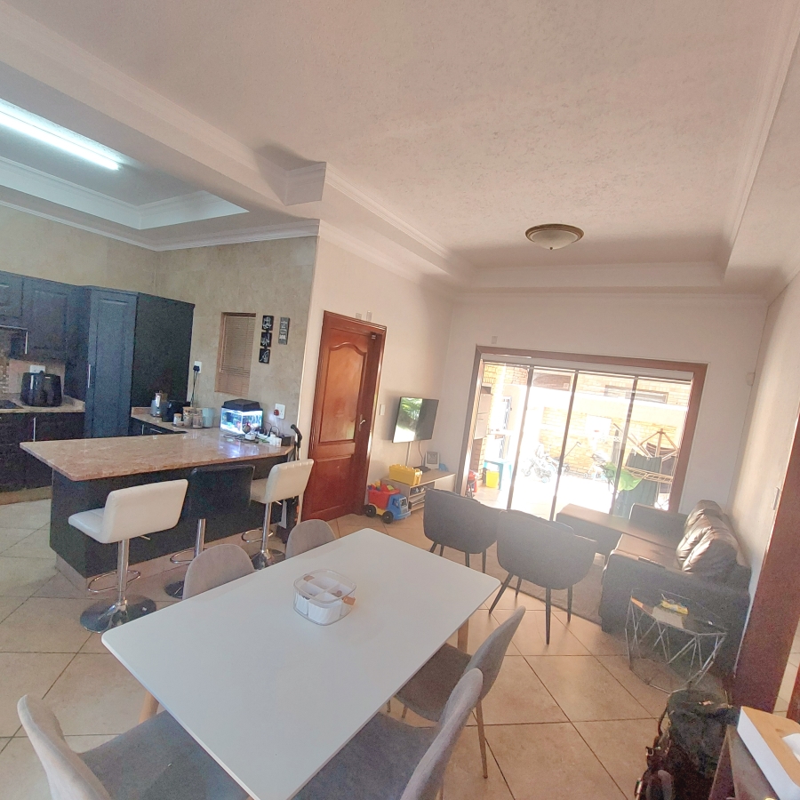 2 Bedroom Property for Sale in Ravenswood Gauteng