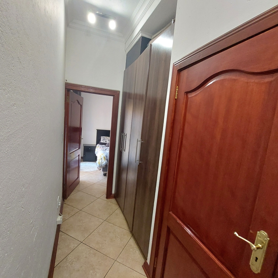 2 Bedroom Property for Sale in Ravenswood Gauteng