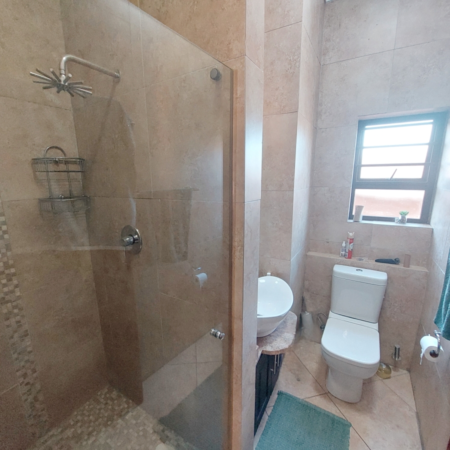 2 Bedroom Property for Sale in Ravenswood Gauteng