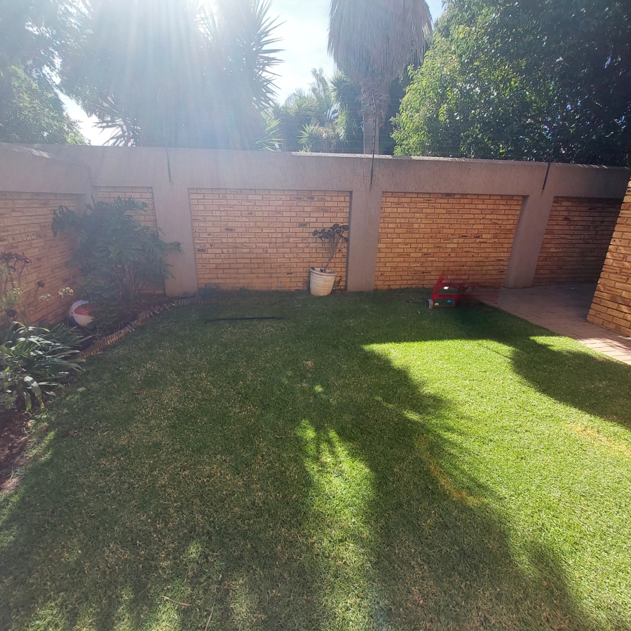 2 Bedroom Property for Sale in Ravenswood Gauteng