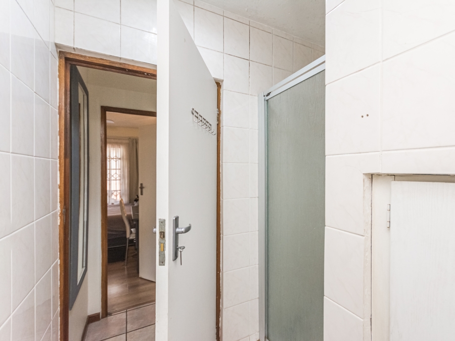 3 Bedroom Property for Sale in Die Hoewes Gauteng