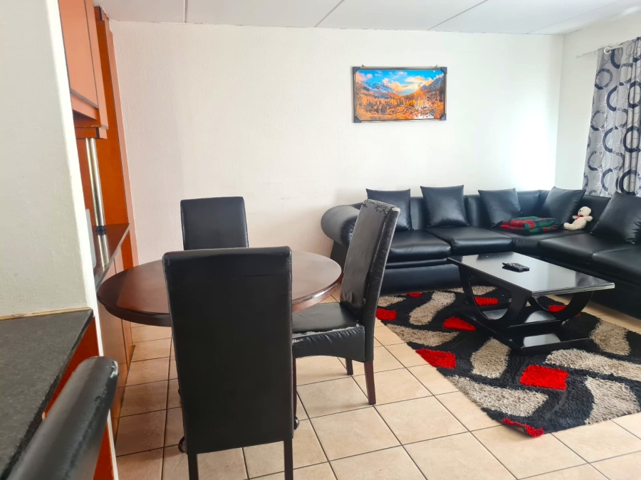 2 Bedroom Property for Sale in Whitney Gardens Gauteng