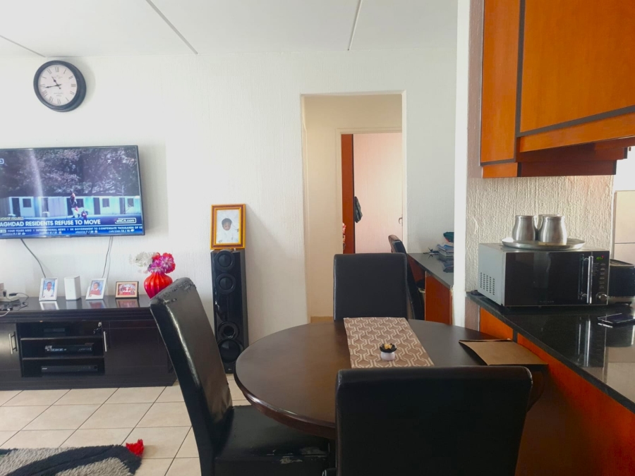 2 Bedroom Property for Sale in Whitney Gardens Gauteng