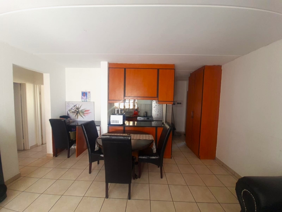 2 Bedroom Property for Sale in Whitney Gardens Gauteng