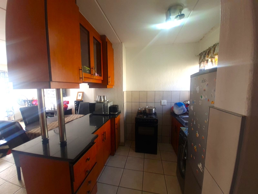 2 Bedroom Property for Sale in Whitney Gardens Gauteng
