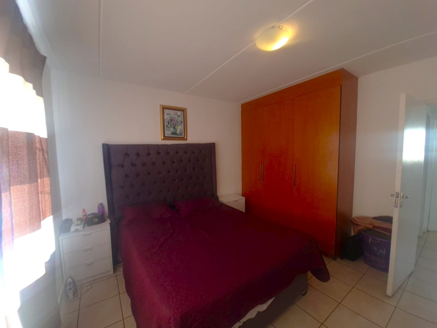 2 Bedroom Property for Sale in Whitney Gardens Gauteng