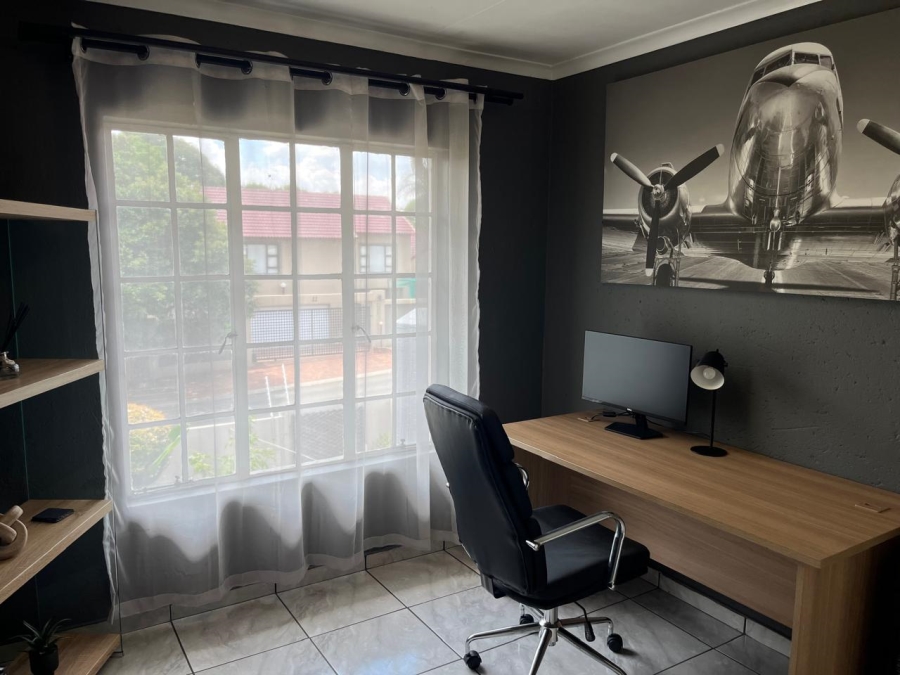 2 Bedroom Property for Sale in Eden Glen Gauteng