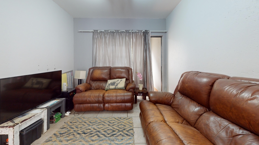 2 Bedroom Property for Sale in Brentwood Gauteng