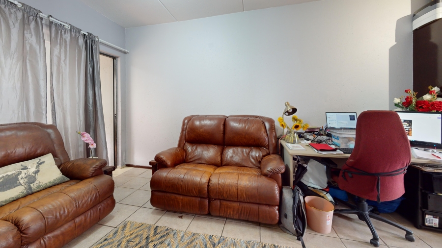 2 Bedroom Property for Sale in Brentwood Gauteng