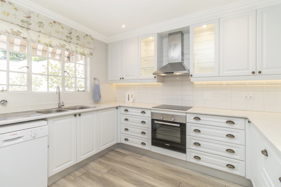 2 Bedroom Property for Sale in Magaliessig Gauteng