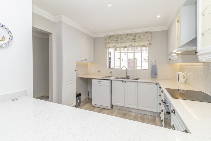 2 Bedroom Property for Sale in Magaliessig Gauteng