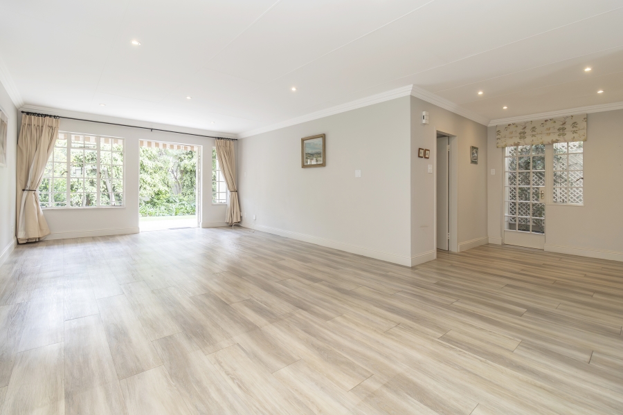 2 Bedroom Property for Sale in Magaliessig Gauteng