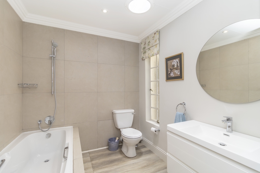 2 Bedroom Property for Sale in Magaliessig Gauteng