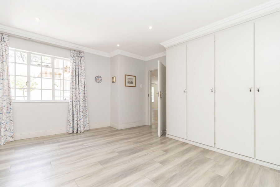 2 Bedroom Property for Sale in Magaliessig Gauteng