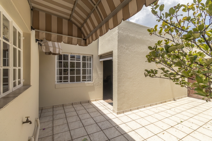 2 Bedroom Property for Sale in Magaliessig Gauteng