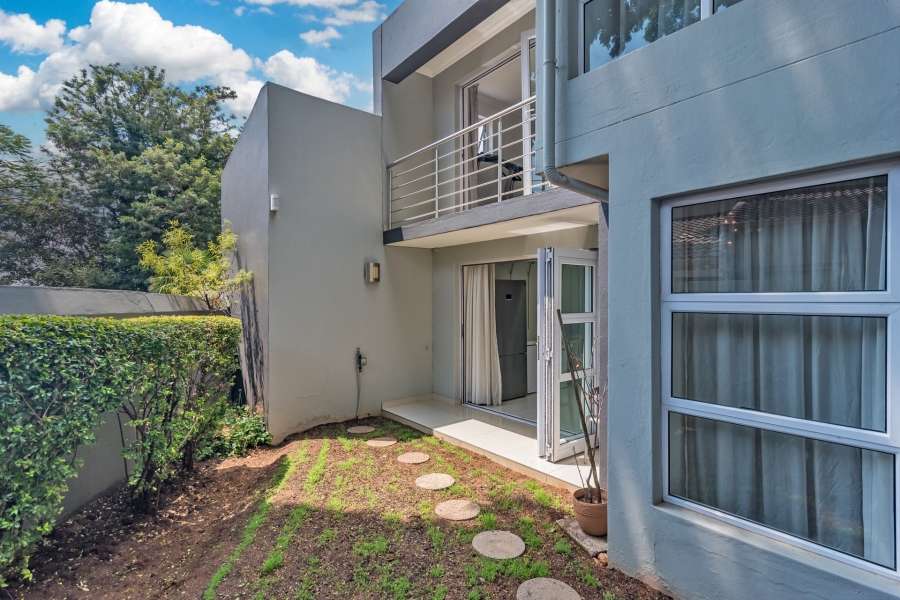 5 Bedroom Property for Sale in Magaliessig Gauteng