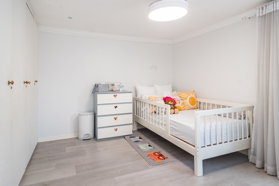 5 Bedroom Property for Sale in Magaliessig Gauteng