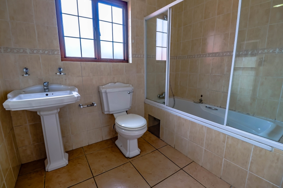 3 Bedroom Property for Sale in Zwartkop Gauteng