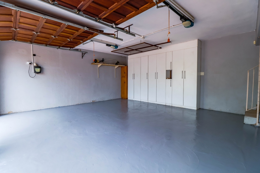 3 Bedroom Property for Sale in Zwartkop Gauteng