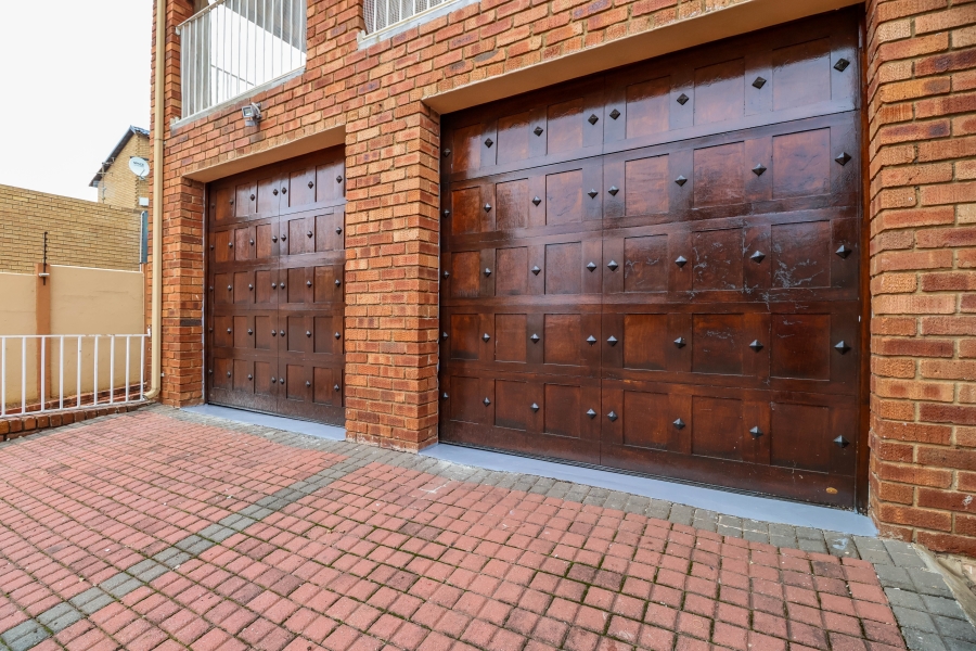 3 Bedroom Property for Sale in Zwartkop Gauteng