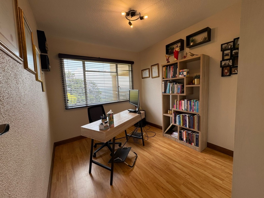 3 Bedroom Property for Sale in Primrose Hill Gauteng