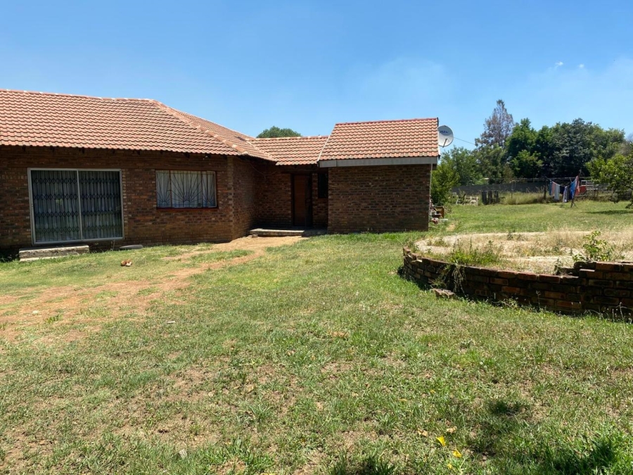 8 Bedroom Property for Sale in Bedworth Park Gauteng