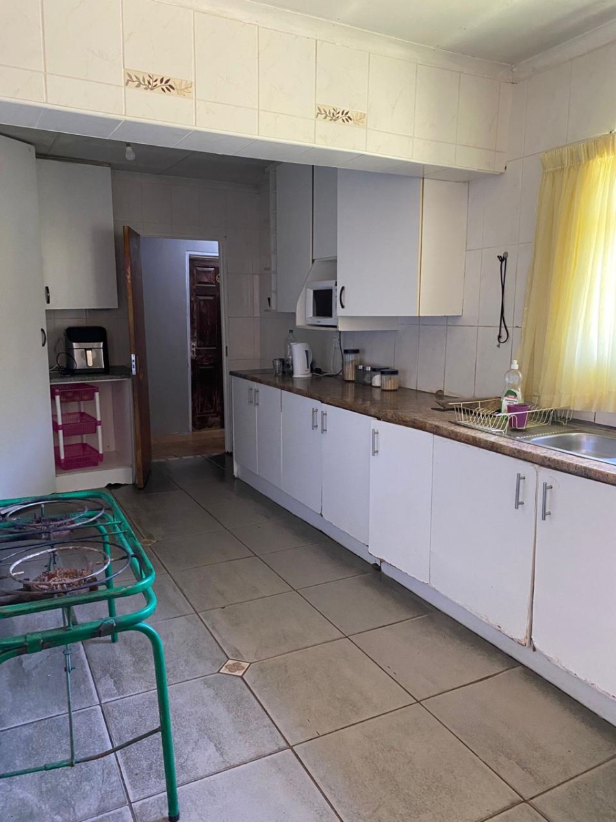 8 Bedroom Property for Sale in Bedworth Park Gauteng