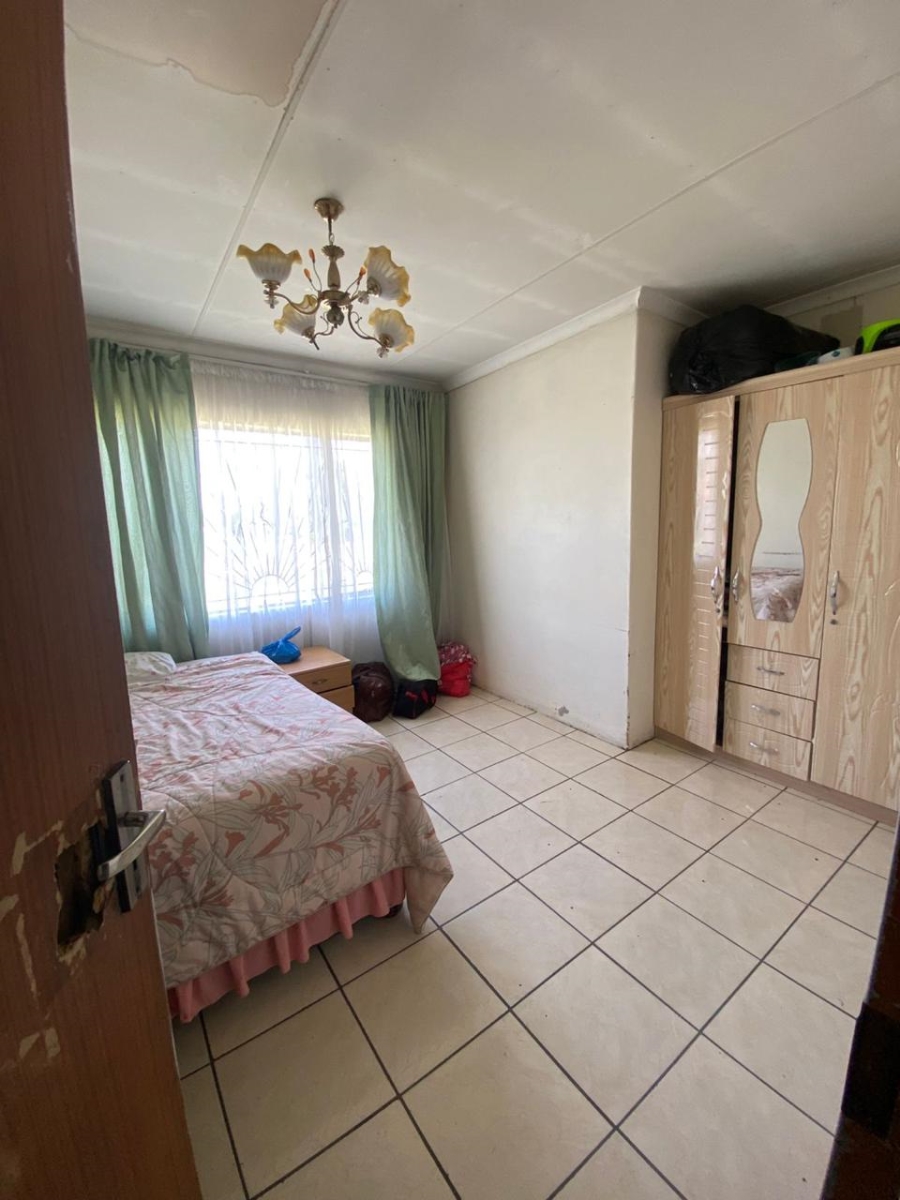 8 Bedroom Property for Sale in Bedworth Park Gauteng