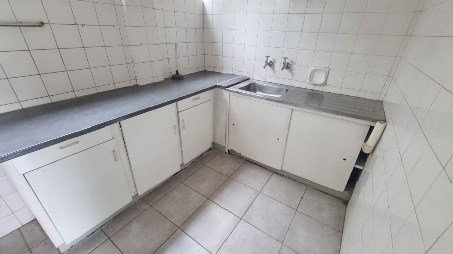1 Bedroom Property for Sale in Bonaero Park Gauteng