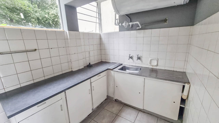 1 Bedroom Property for Sale in Bonaero Park Gauteng