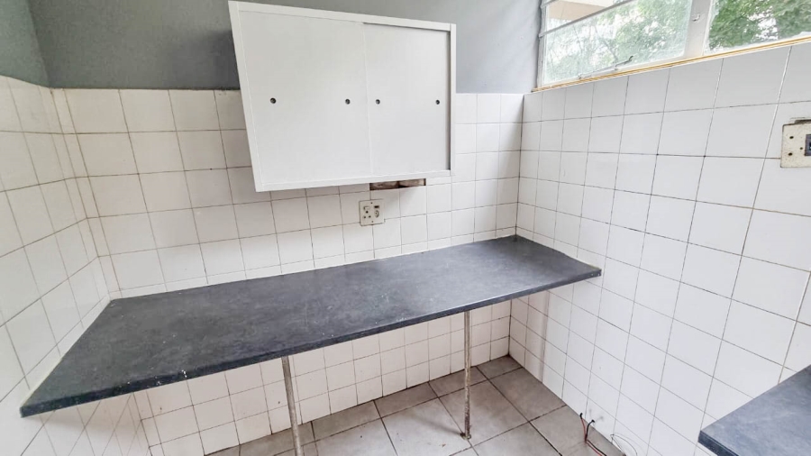 1 Bedroom Property for Sale in Bonaero Park Gauteng