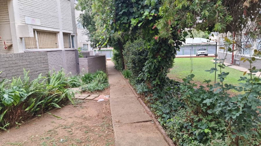 1 Bedroom Property for Sale in Bonaero Park Gauteng