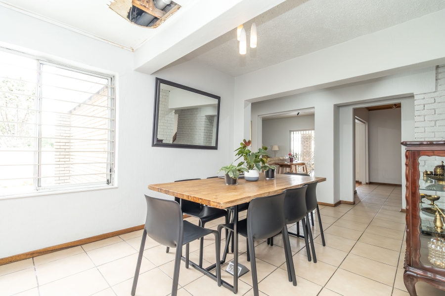 4 Bedroom Property for Sale in Sunninghill Gauteng