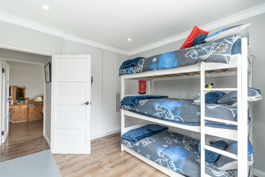 4 Bedroom Property for Sale in Sunninghill Gauteng