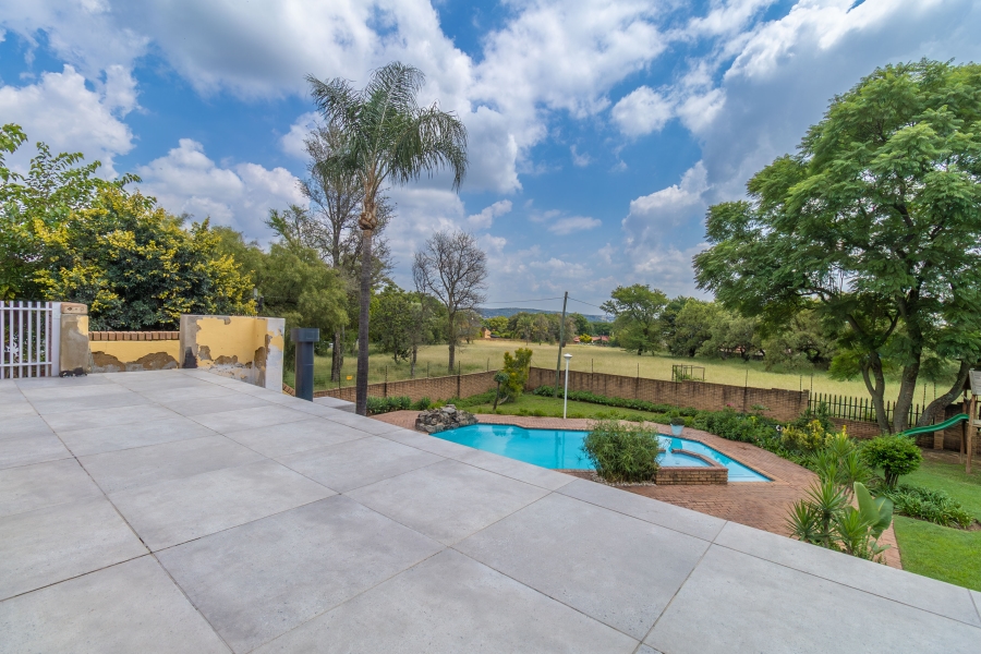 4 Bedroom Property for Sale in Sunninghill Gauteng