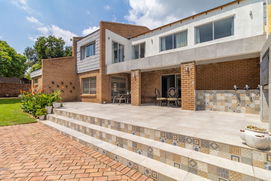 4 Bedroom Property for Sale in Sunninghill Gauteng