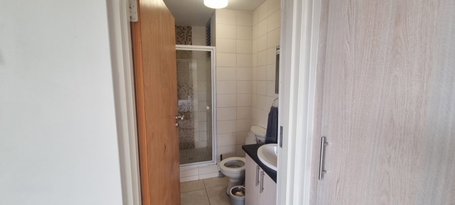 1 Bedroom Property for Sale in Hillcrest Gauteng