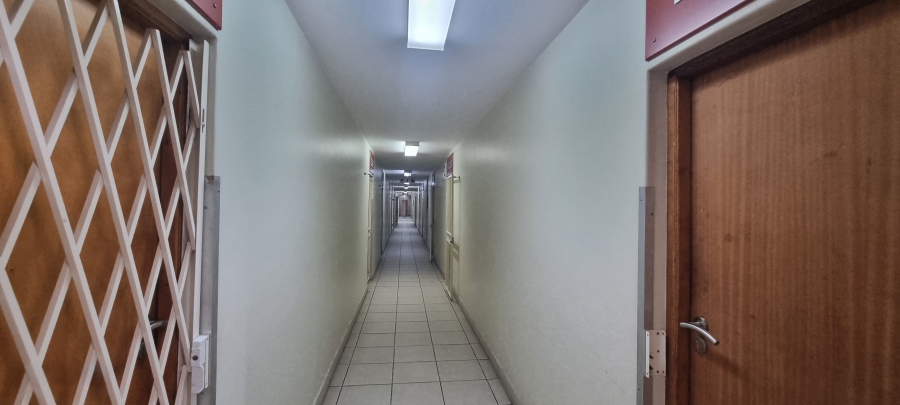 1 Bedroom Property for Sale in Hillcrest Gauteng