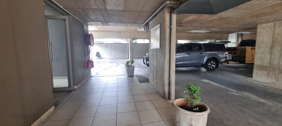 1 Bedroom Property for Sale in Hillcrest Gauteng