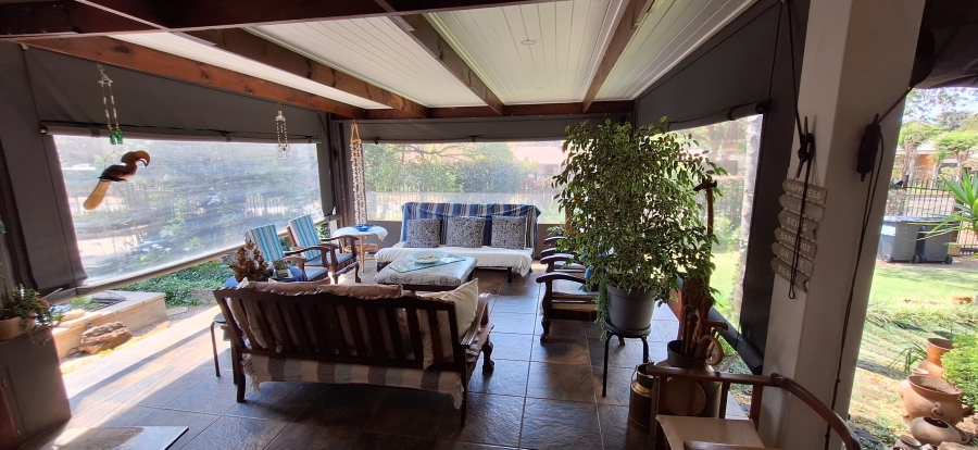 6 Bedroom Property for Sale in Meyerspark Gauteng