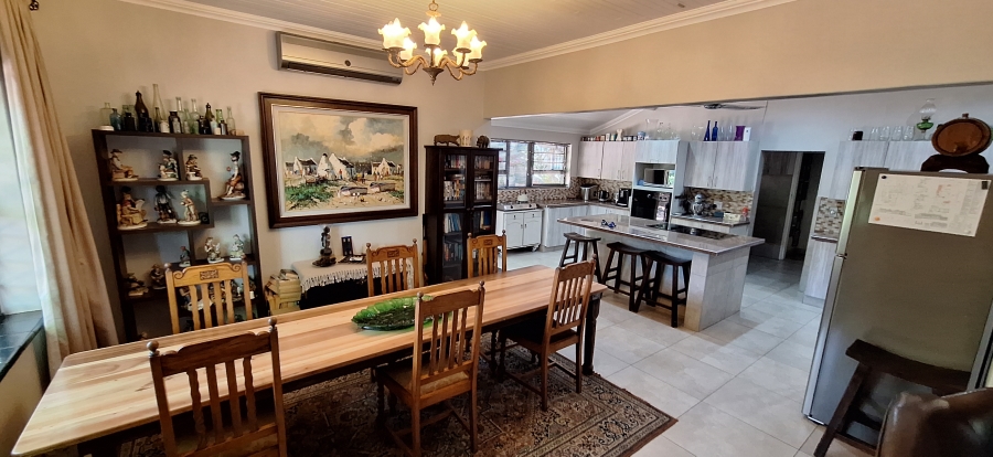 6 Bedroom Property for Sale in Meyerspark Gauteng