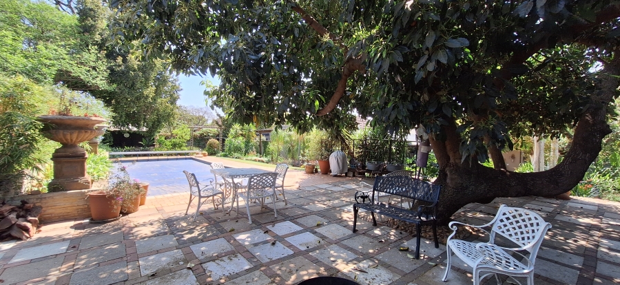 6 Bedroom Property for Sale in Meyerspark Gauteng