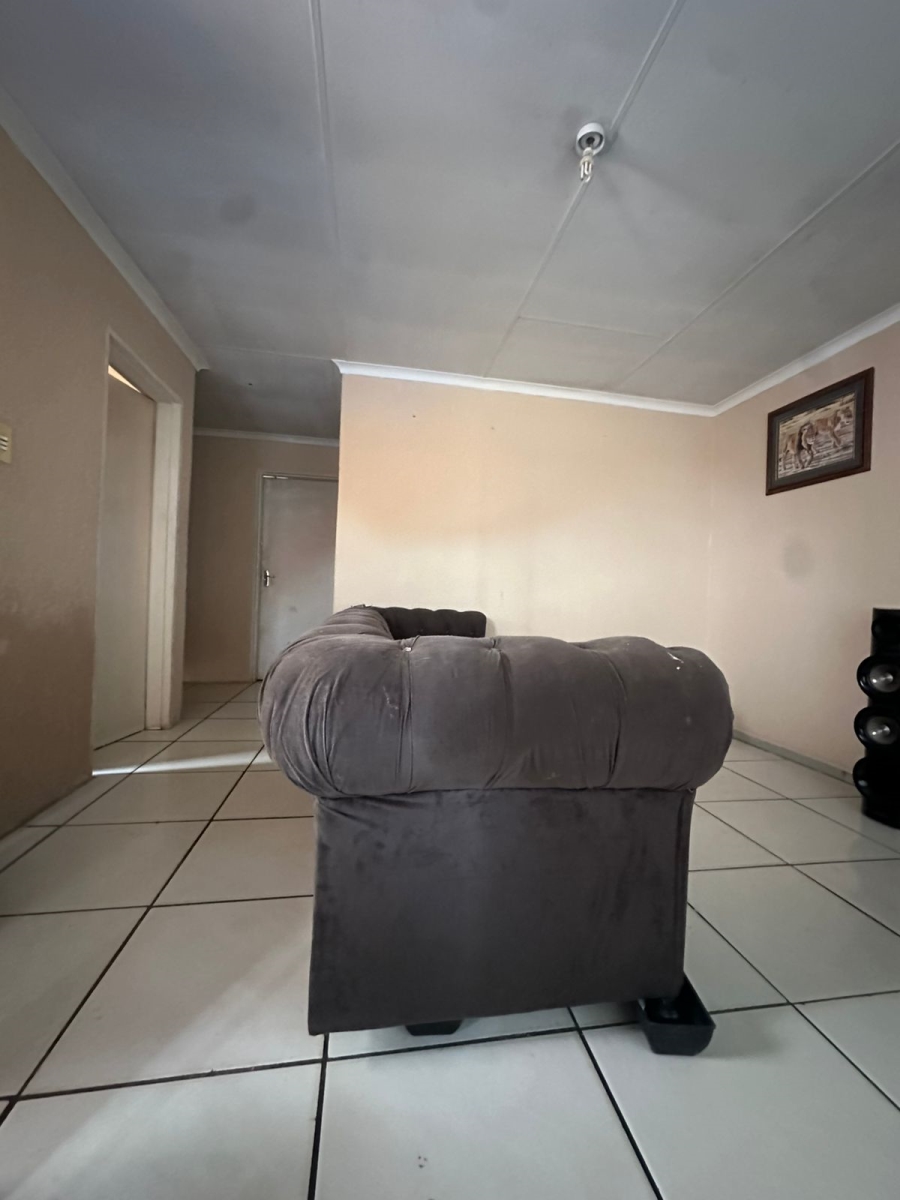 2 Bedroom Property for Sale in Beverley Hills Gauteng