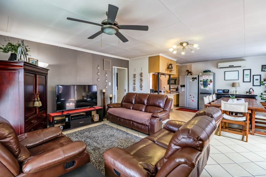 3 Bedroom Property for Sale in Wierda Park Gauteng