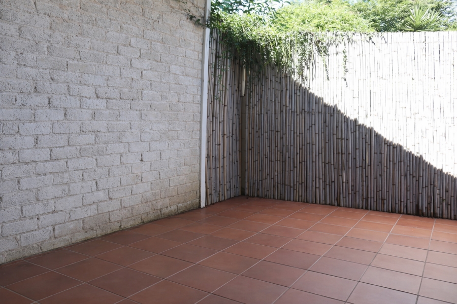 1 Bedroom Property for Sale in Wilro Park Gauteng