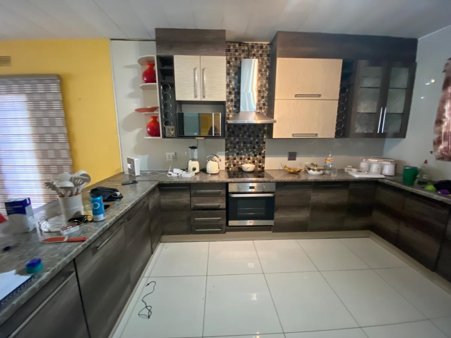 2 Bedroom Property for Sale in Vanderbijlpark CW 3 Gauteng