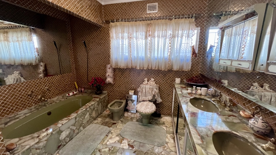 4 Bedroom Property for Sale in Villieria Gauteng